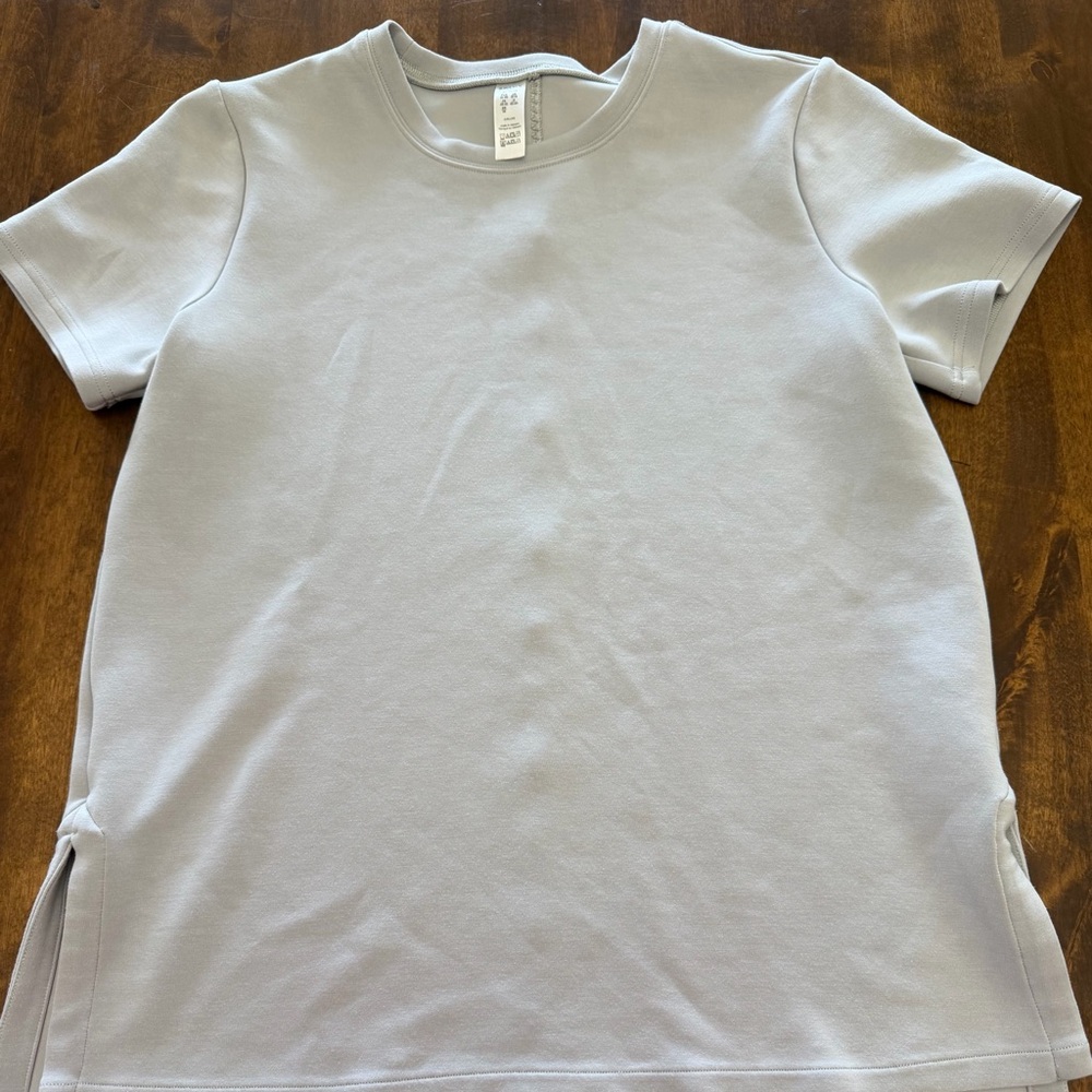 Spanx Model Airessentials short sleeve crew neck top medium light gray